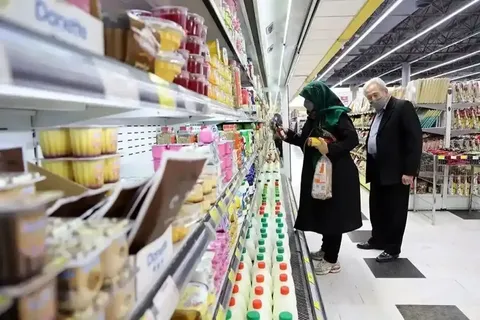 ذخایر کالا‌های اساسی و مواد اولیه در شرایط مناسبی قرار دارد