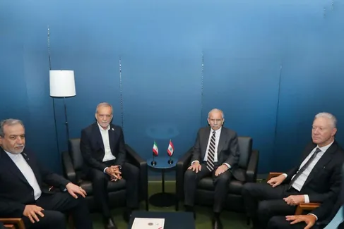 پزشکیان: ایران خواهان استقلال، توسعه و پیشرفت لبنان است