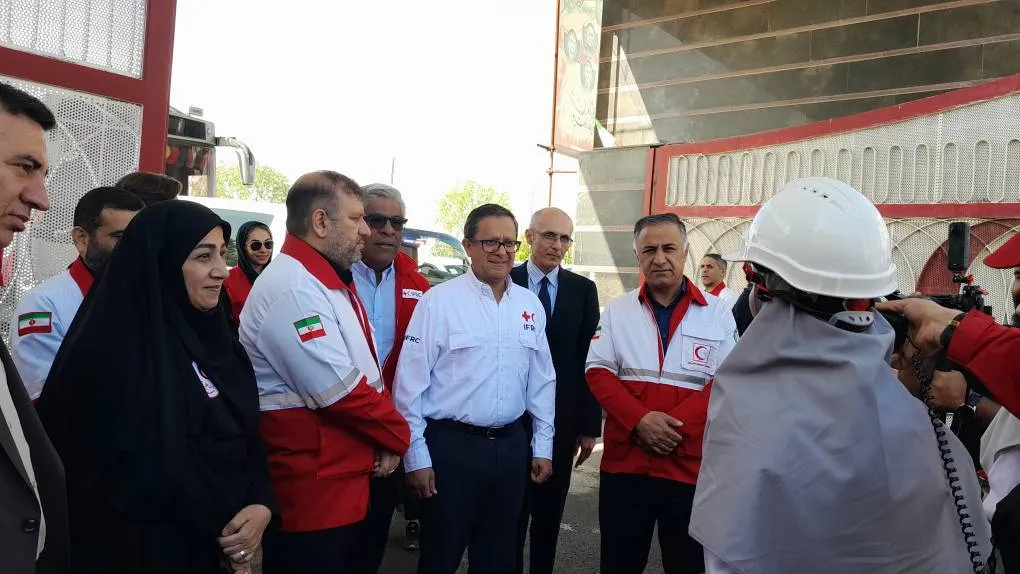 مانور بزرگ امداد و نجات هلال‌احمر/ بازدید مقام ارشد صلیب از اردوگاه شهریار