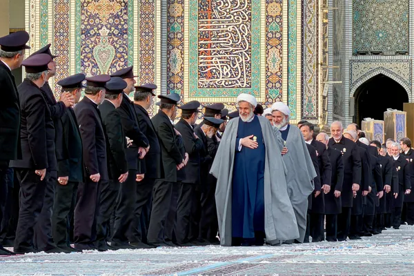 آیین تعویض شیفت خدام حرم مطهر رضوی
