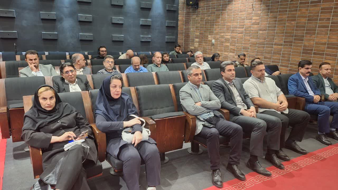 در ماهنامه تخصصی« پیام صنعت» ضمن تقویت ارتباط صنعت با دانشگاه چالش های تولید با نگاه تحلیلی منعکس می شود