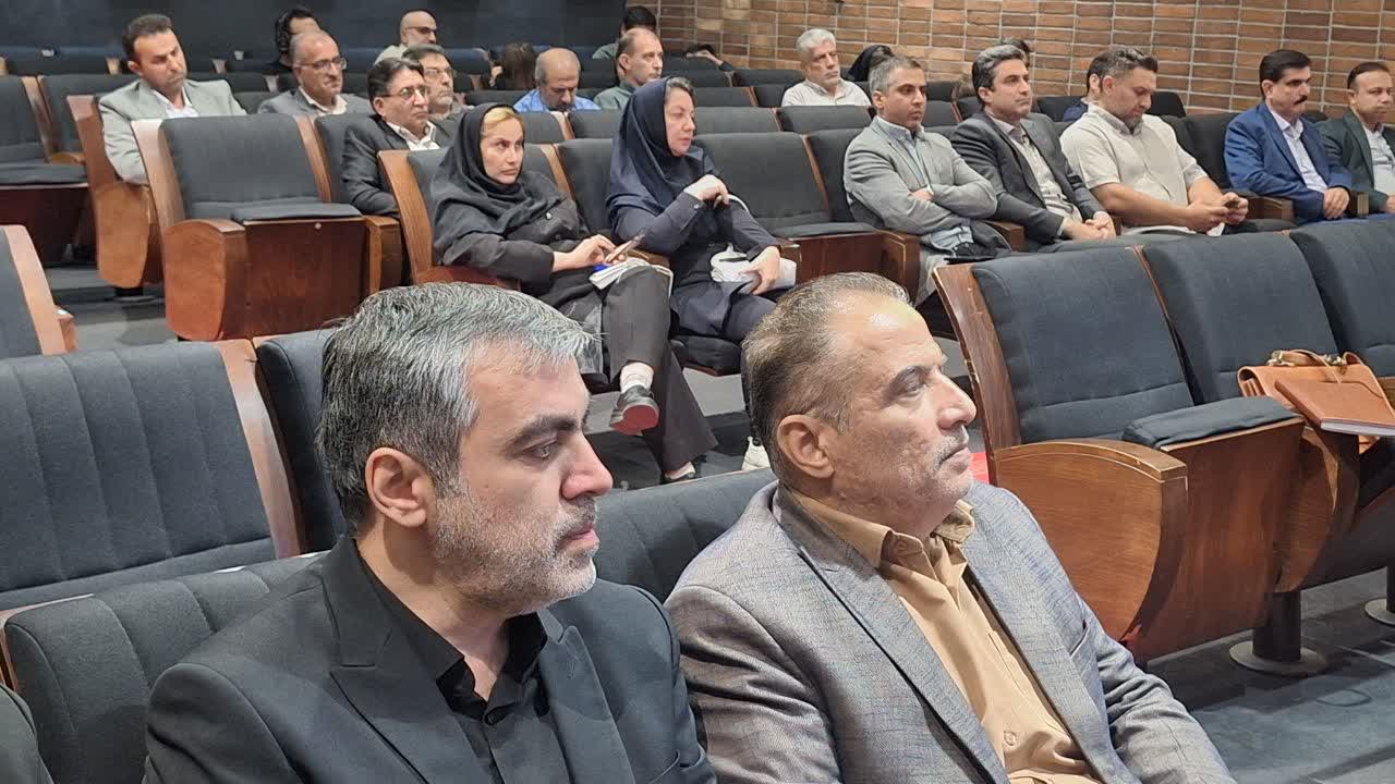 در ماهنامه تخصصی« پیام صنعت» ضمن تقویت ارتباط صنعت با دانشگاه چالش های تولید با نگاه تحلیلی منعکس می شود