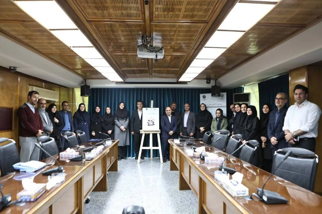 صدای نسل جوان باید در تصمیم‌سازی‌ها شنیده شود/ رونمایی از کتاب «خوانش فیلم‌های جشنواره فجر»