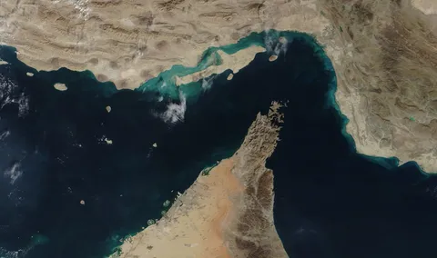 ادعای سازمان تجارت دریایی انگلیس درباره حمله به چند کشتی در شمال خلیج فارس و خلیج عمان
