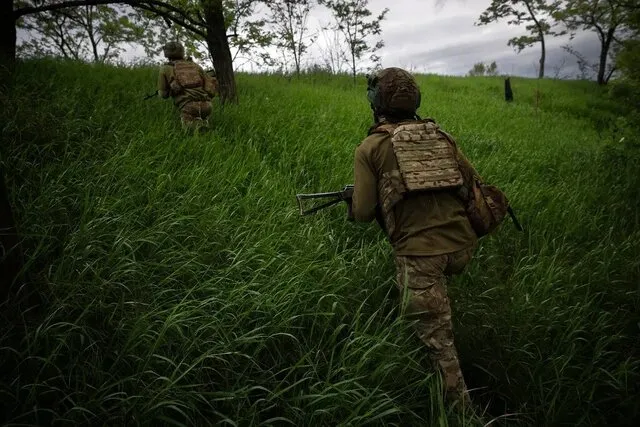 Orthodox Easter Ceasefire Begins Between Russia and Ukraine