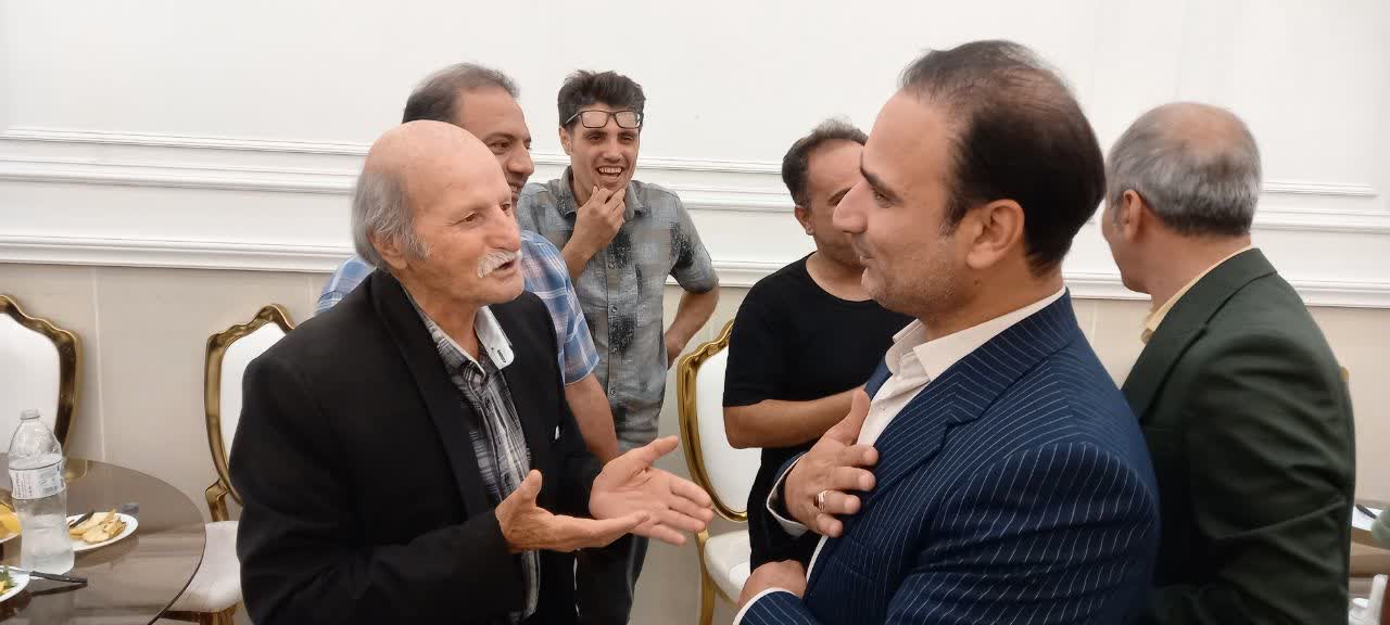 آیین تجلیل از بازنشستگان اداره کل ورزش و جوانان استان قزوین برگزار شد آیین تجلیل از بازنشستگان اداره کل ورزش و جوانان استان قزوین برگزار شد