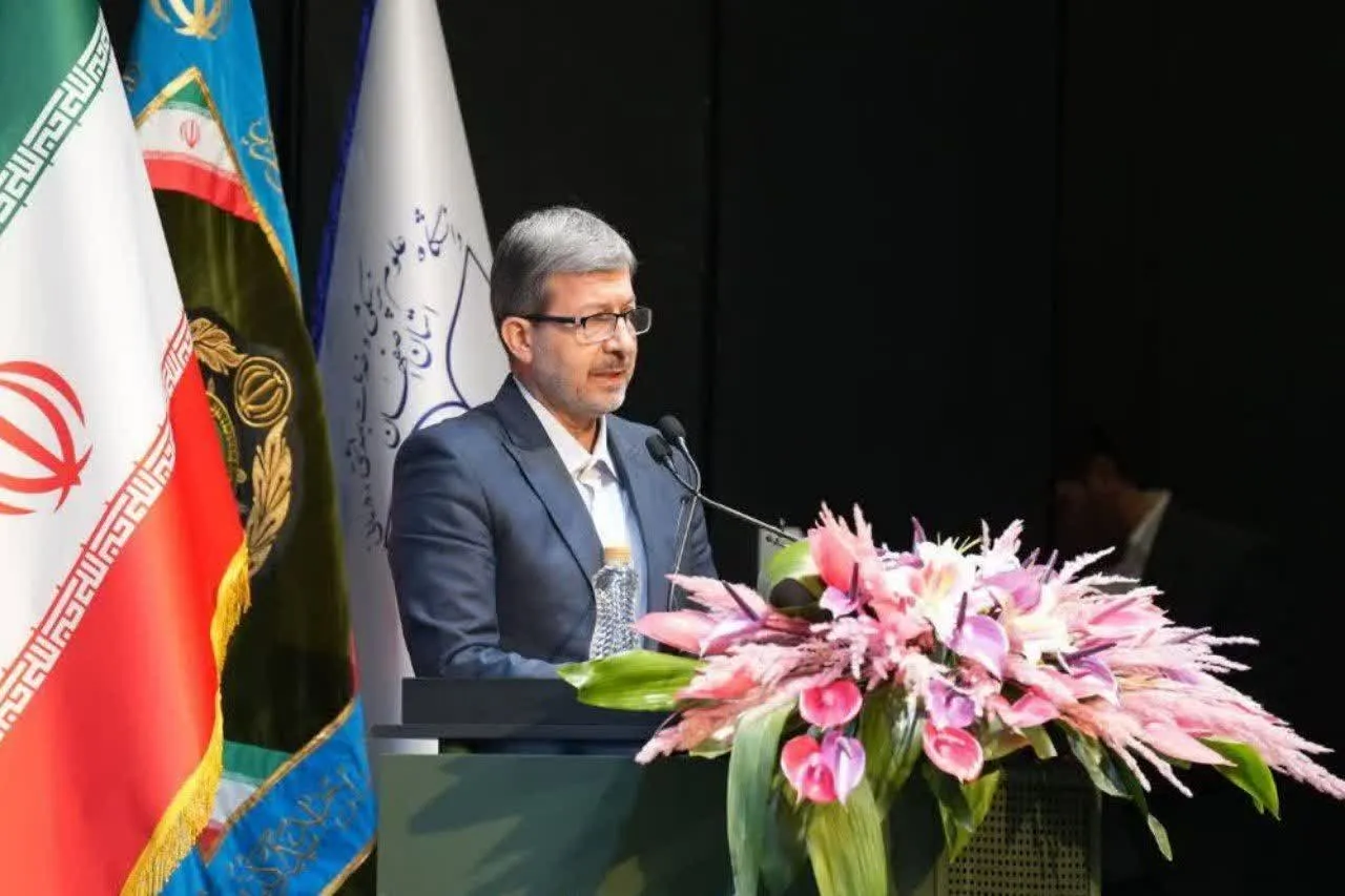استاندار اصفهان: تجلی صبر زینبی در مجاهدت‌های خاموش مدافعان خط مقدم سلامت