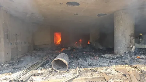 آتش‌سوزی هتل ۱۵ طبقه در بزرگراه چمران مهار شد/ مصدوم شدن یک نفر
