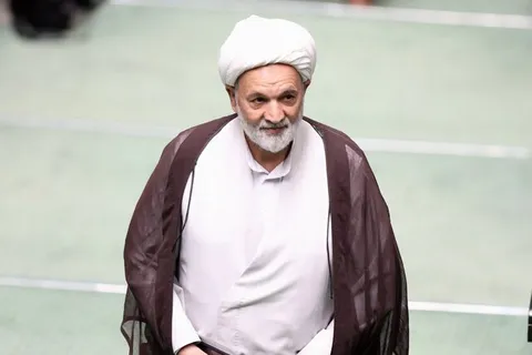 تأکید بر تسریع در تصویب اختصاص درآمد عوارض آزادراه قم-تهران به پروژه آزادراه شهید سلیمانی