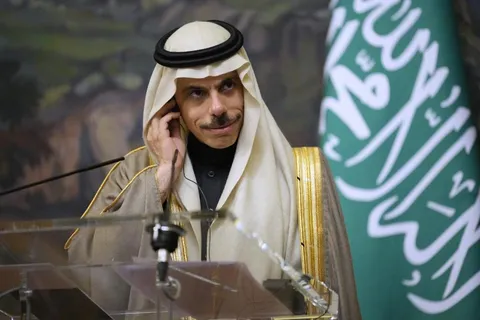 بن فرحان: امنیت خلیج فارس بخش جدایی‌ناپذیر امنیت منطقه و جهان است