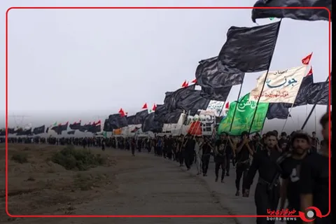 یاد رهبر شهید در مسیر اربعین