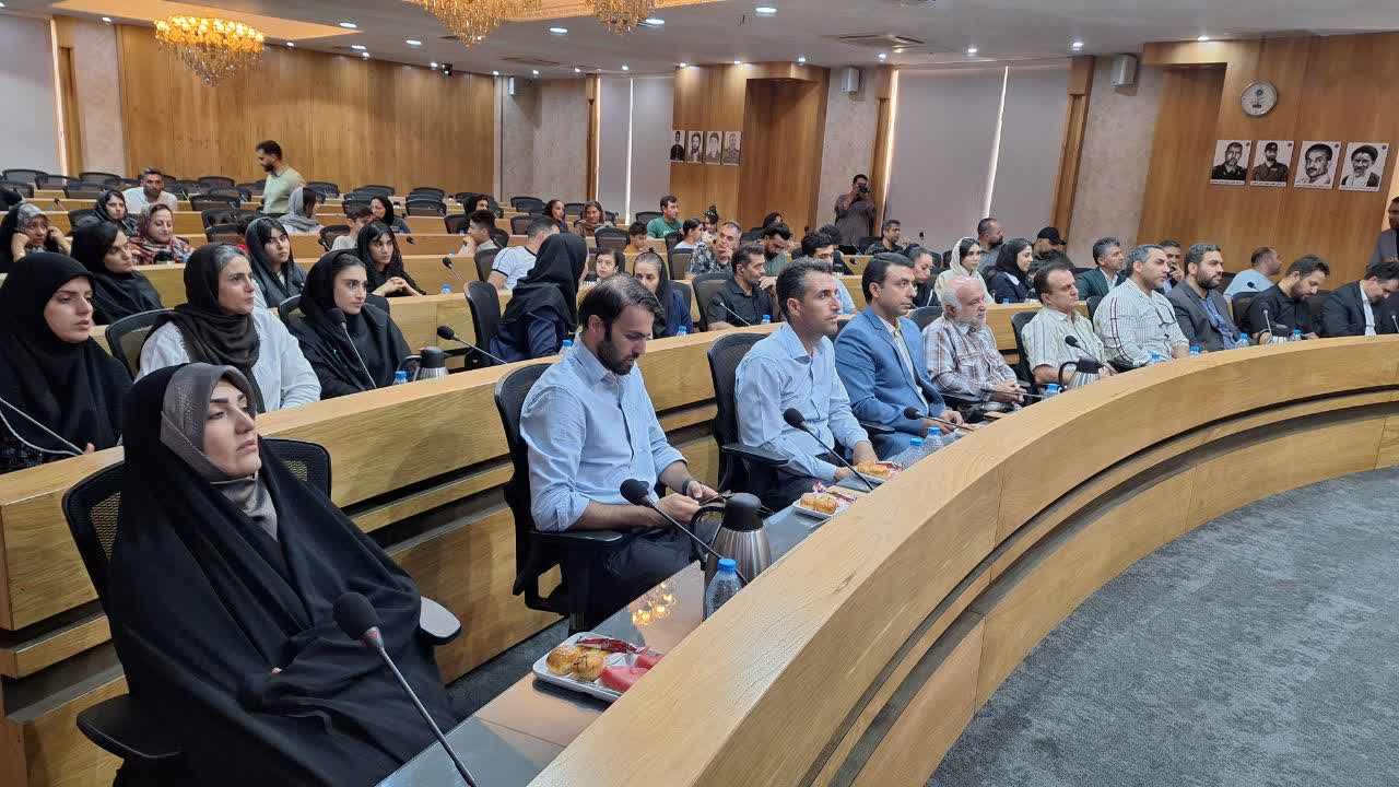 قهرمانان ورزشی میتوانند در کاهش آسیبهای اجتماعی نقشآفرین باشند قهرمانان ورزشی میتوانند در کاهش آسیبهای اجتماعی نقشآفرین باشند