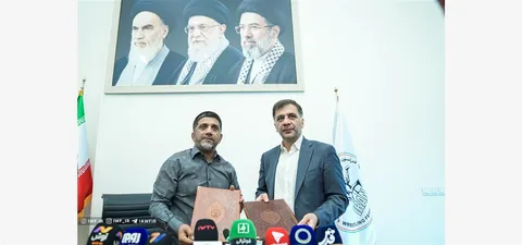 امضای تفاهم‌نامه همکاری مشترک فدراسیون کشتی و باشگاه تراکتور تبریز 