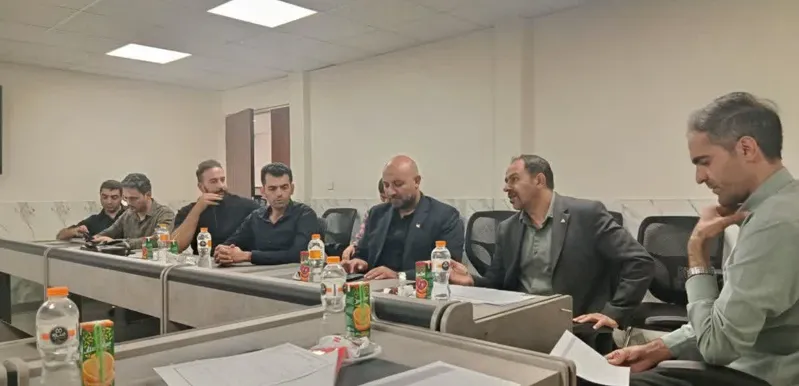 نخستین کارگروه بررسی تسهیلات اشتغالزایی جوانان در قزوین برگزار شد