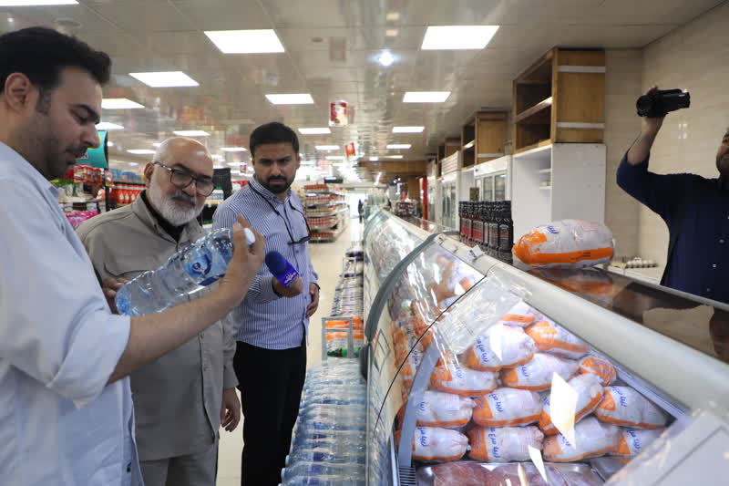 استاندار خوزستان: مدیرانی که پای کار میدان نباشند برکنار میشوند / نظارت روزانه بر قیمتها و دارو؛ مردم نگران نباشند استاندار خوزستان: مدیرانی که پای کار میدان نباشند برکنار میشوند / نظارت روزانه بر قیمتها و دارو؛ مردم نگران نباشند