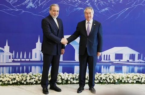 حضور عراقچی در اجلاس وزیران امور خارجه شانگهای