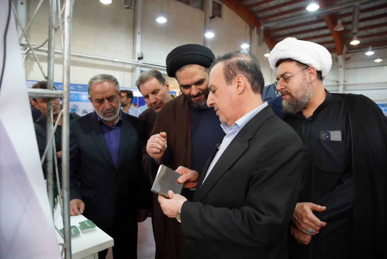 بازدید استاندار قزوین از نمایشگاه «دستاوردهای وقف در استان من» 
