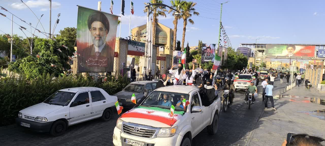 تجدید میعت جامعه ورزش اصفهان با آرمانهای انقلاب/ طنین شور «وفاداران ایران» در خیابانهای نصفجهان تجدید میعت جامعه ورزش اصفهان با آرمانهای انقلاب/ طنین شور «وفاداران ایران» در خیابانهای نصفجهان