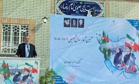 استاندار خراسان جنوبی : مدرسه و خانواده، دو بال پرواز دانش‌آموزان هستند