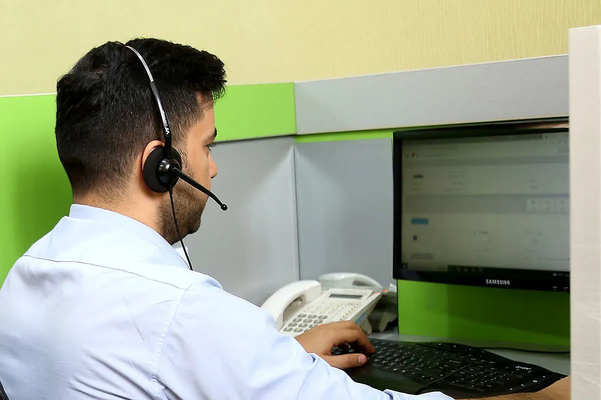 مرکز ۱۲۲ سنگر خدمت‌رسانی ۲۴ ساعته آبفای قم در جنگ رمضان/ پاسخگویی به ۲۱ هزار تماس در ۴۰ روز