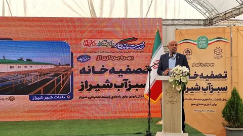وزیر کار و تعاون : باید اختیارات بیشتری به استان‌ها واگذار شود