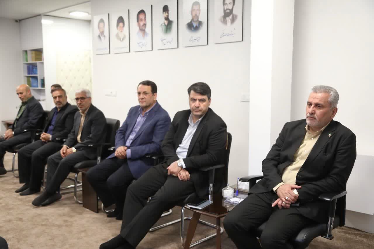 دیدار استاندار قزوین با نماینده ولی فقیه در استان همزمان با نخستین روز از هفته دولت 