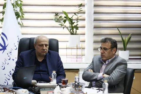 حضور مناف هاشمی در استخر قهرمانی آزادی و تأکید بر ادامه فعالیت مجموعه در فصل سرما