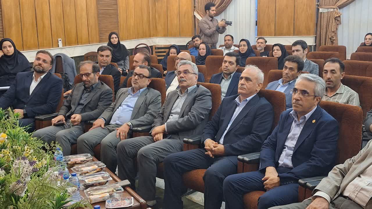 حریریمقدم: امنیت غذایی بخشی از امنیت ملی است/ نباید سایه صنعت بر کشاورزی دشت قزوین سنگین شود حریریمقدم: امنیت غذایی بخشی از امنیت ملی است/ نباید سایه صنعت بر کشاورزی دشت قزوین سنگین شود