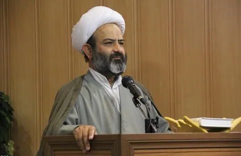 امام جمعه موقت اراک: جنگ ترکیبی دشمن برای تضعیف انسجام و اعتماد عمومی