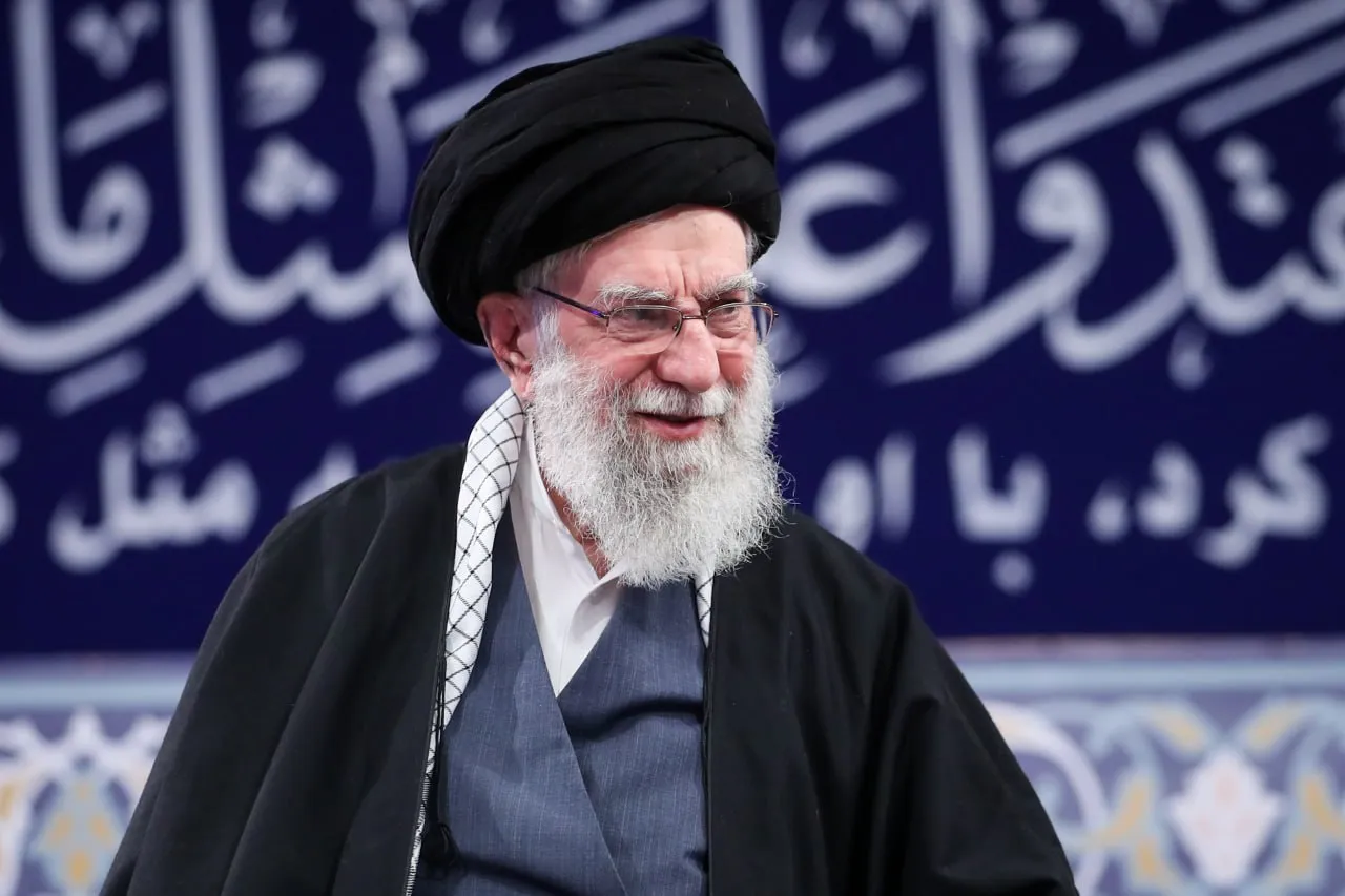 استشهاد قائد الثورة الإسلامية إثر الهجوم الإسرائيلي الأميركي