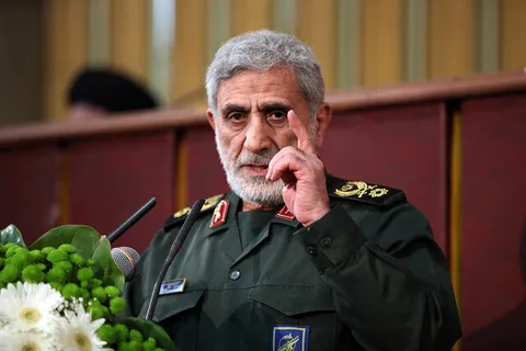 سردار قاآنی: اگر به خواست سیاستمدارانتان حرکت کنید گرفتار طوفان می‌شوید