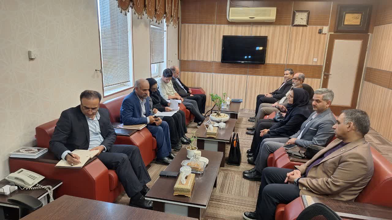 دو برابر شدن بیمه شدگان و راه اندازی ایستگاههای ورزش محلات در قزوین در اولویت است