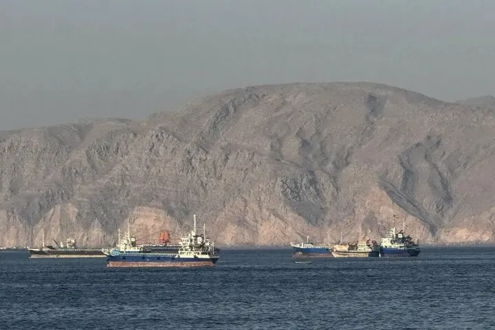 عبور ناقلة نفط كورية جنوبية من مضيق هرمز بموافقة إيران