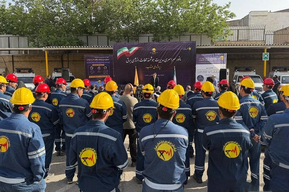 جمع‌آوری ۱۰۲ انشعاب غیرمجاز و شناسایی ۴۲ مورد دستکاری کنتور در سی‌وششمین مانور ملی مهتاب برق شیراز