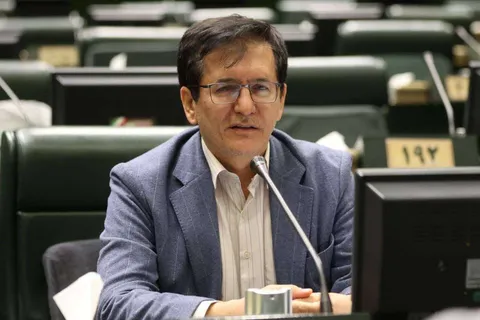 دولت در مواجهه با بحران‌های داخلی و بین‌المللی عملکرد قابل قبولی داشته است