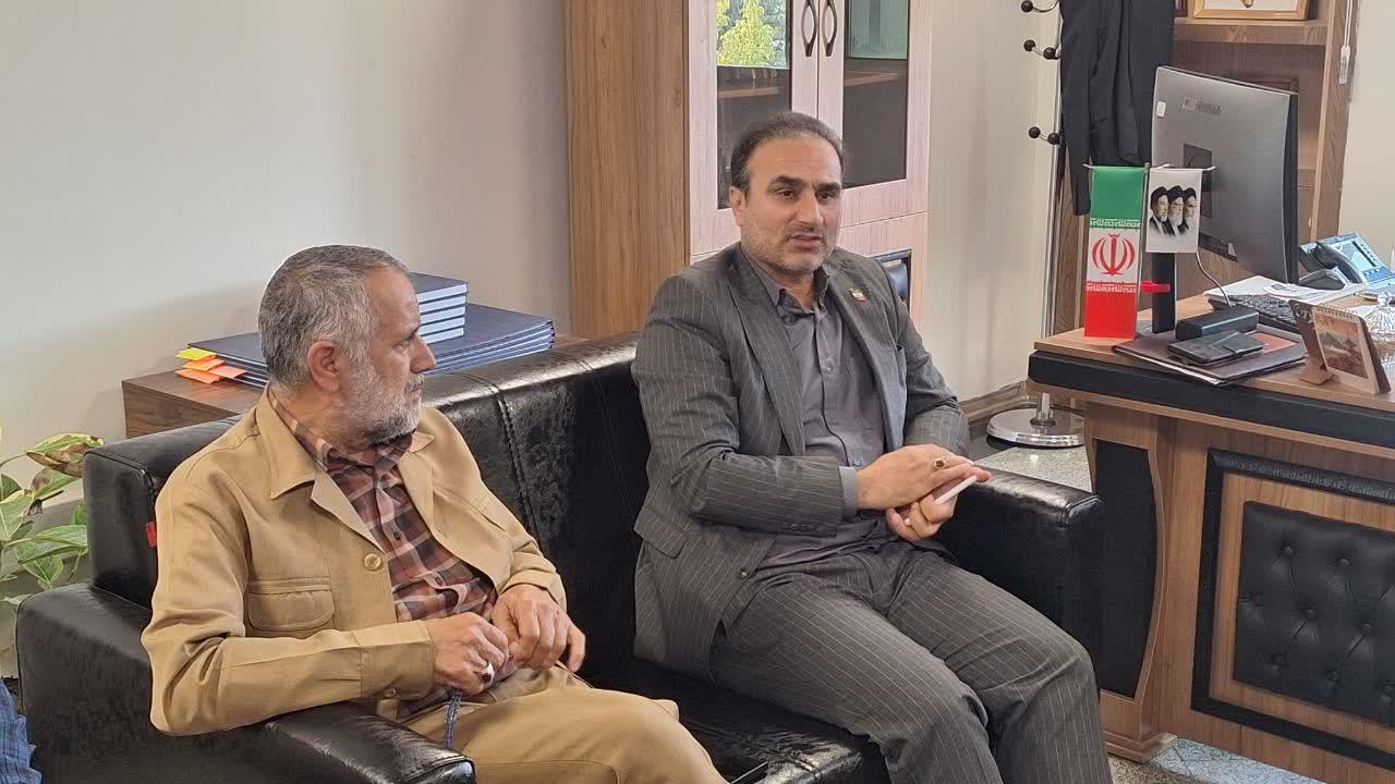 استاندار قزوین بار دیگر گره‌گشای ورزش حرفه‌ای شد؛ مشکل مالی تیم‌های والیبال و فوتسال برطرف شد