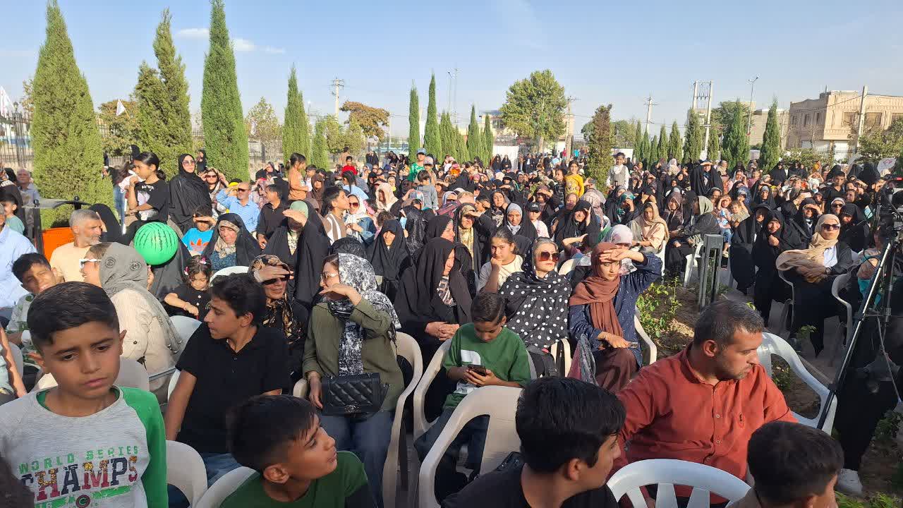 هندوانه دیم شریف آباد می‌تواند به برند گردشگری و اقتصادی منطقه تبدیل شود