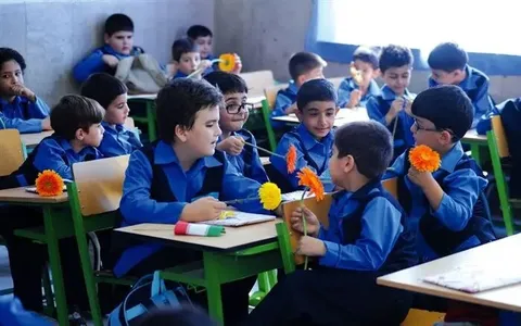 ممنوعیت اجبار در تغییر لباس فرم مدارس یزد/ اولیا در تهیه لباس فرم اختیار دارند