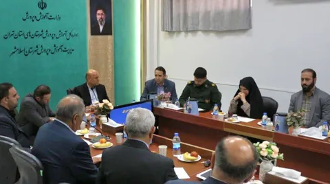 مدیر آموزش‌وپرورش اسلامشهر خبر داد: آسفالت ۵۸ حیاط مدرسه در دو سال گذشته