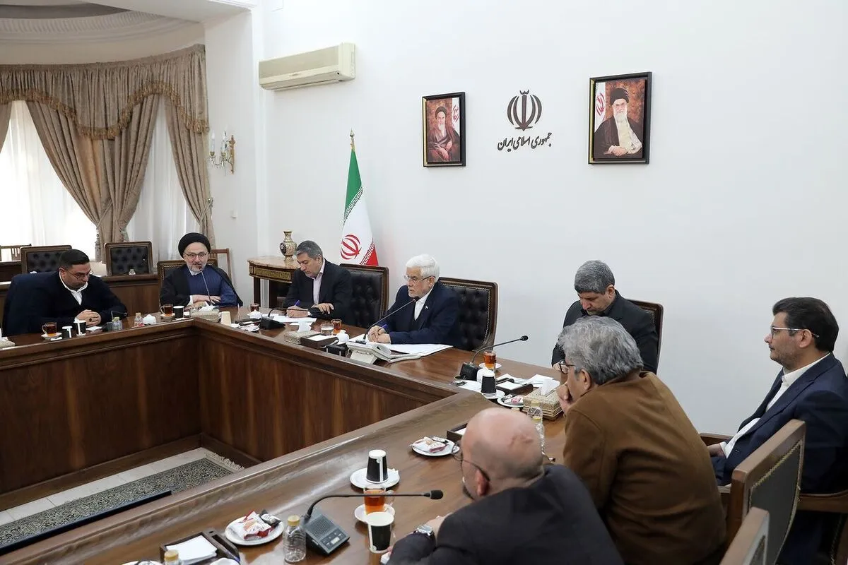 عارف: بدون گفت‌وگوی نخبگانی، فاصله دولت و مردم عمیق‌تر می‌شود