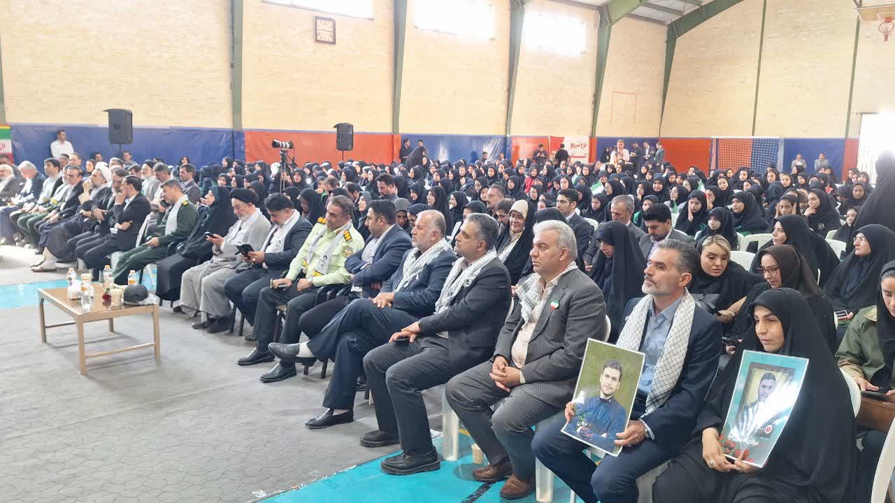 استاندار قزوین: عدالت آموزشی را با جدیت در استان قزوین دنبال می‌کنیم