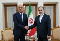 عراقچی رونوشت استوارنامه سفرای جدید پنج کشور را دریافت کرد