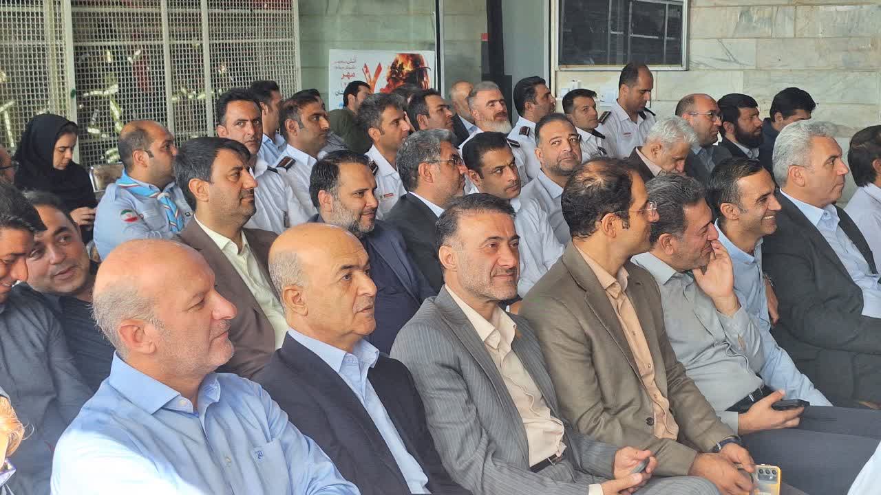شهردار قزوین : هوشمند سازی سیستم آتش نشانی به کاهش هزینه و خسارتها منجر خواهد شد شهردار قزوین : هوشمند سازی سیستم آتش نشانی به کاهش هزینه و خسارتها منجر خواهد شد