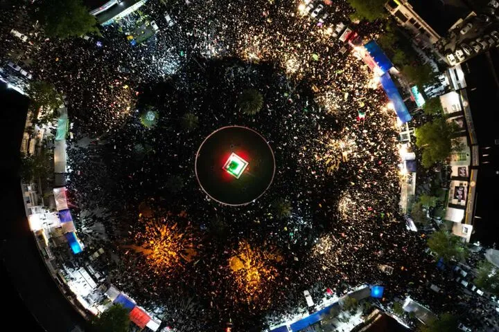 میدان وحدت گرگان میعادگاه هر شب عاشقان ایران