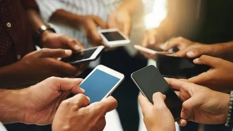 موبایلت را زمین بگذار!