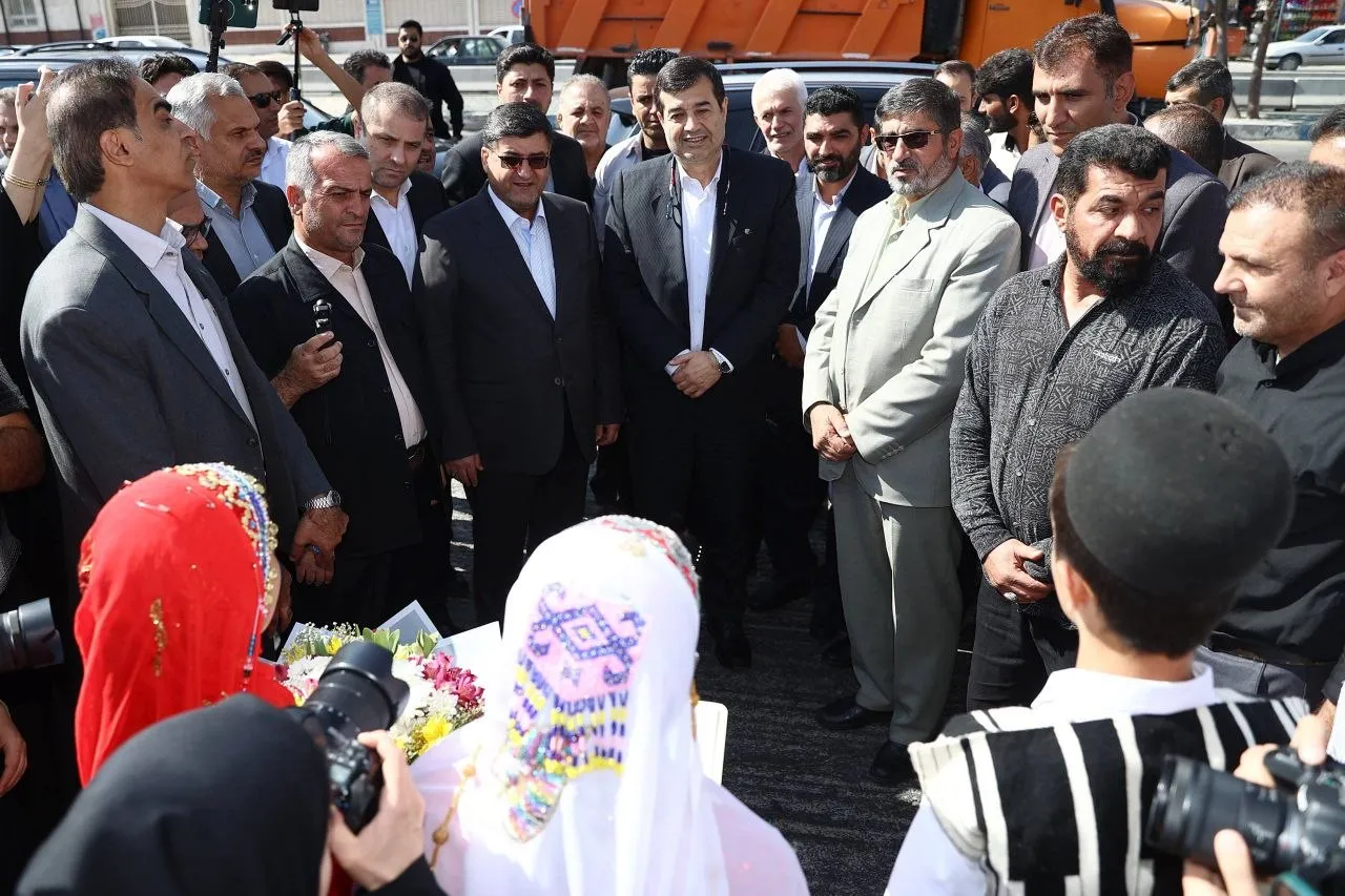 دنیامالی