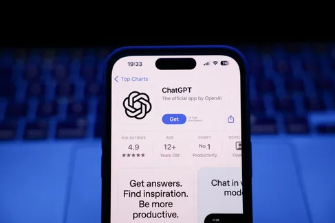 چت‌جی‌پی‌تی به پیام‌های آیفون دسترسی پیدا کرد؛ پاسخ‌گویی به iMessage با هوش مصنوعی