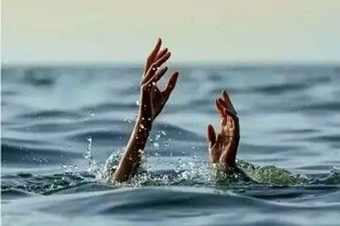 نجات جان یک کودک در حال غرق شدن با تلاش نیروهای مرزبانی بندرلنگه