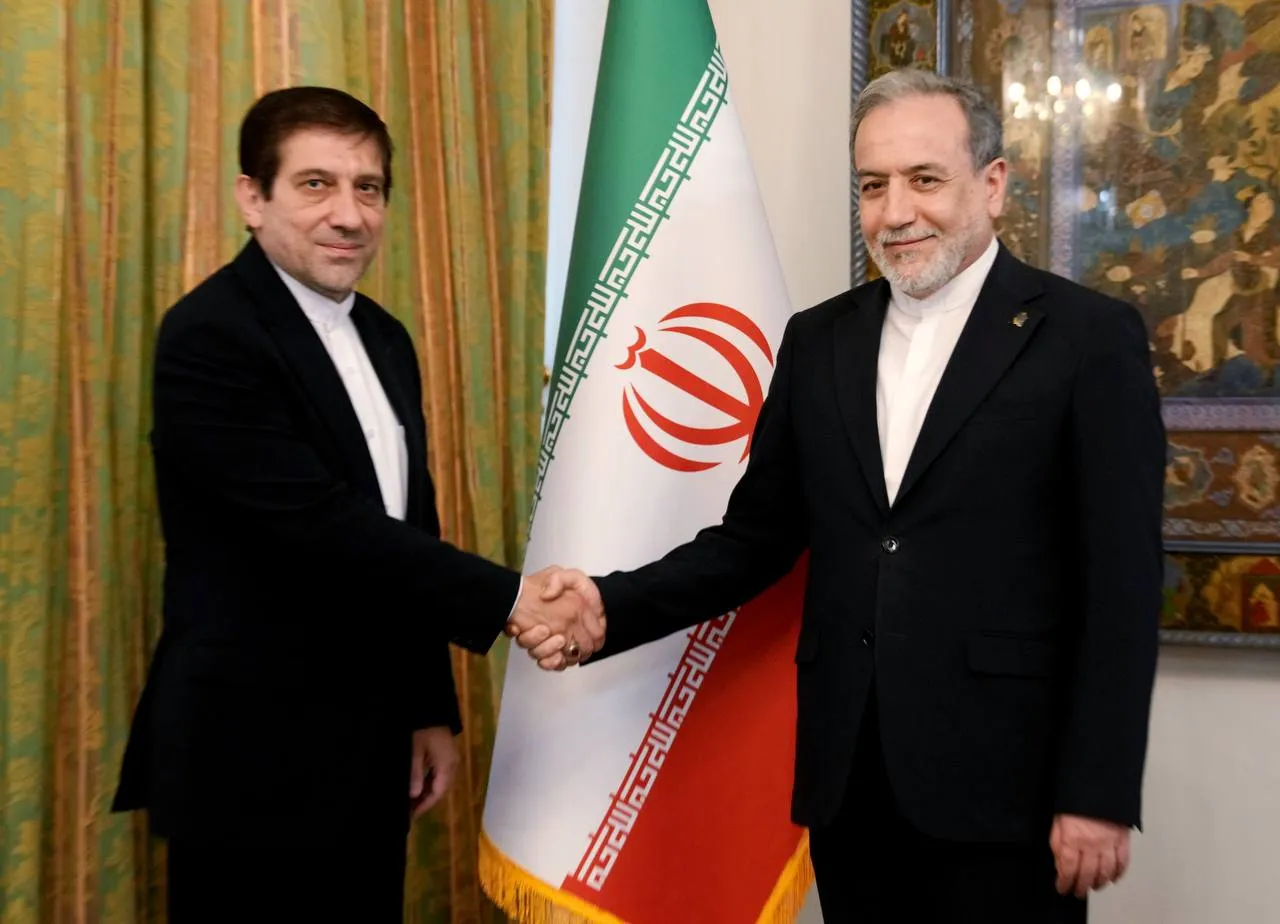 دیدار سرکنسول جدید جمهوری اسلامی ایران در کاپان ارمنستان با وزیر امور خارجه