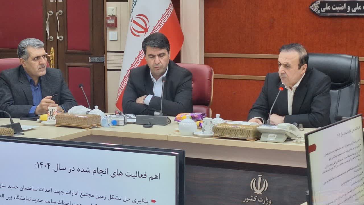 شهرداری‌های قزوین مأمور تکمیل ۸ پروژه نیمه ‌تمام ورزشی شدند/ شهرداران برای توسعه شهرها به دنبال منابع درآمدی پایدار باشند